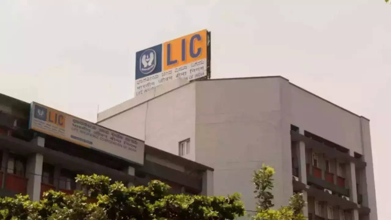 LIC-Adharsheela