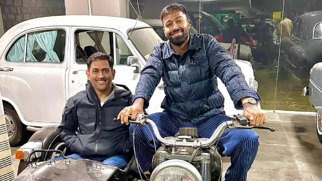 Hardik Pandya and MS Dhoni