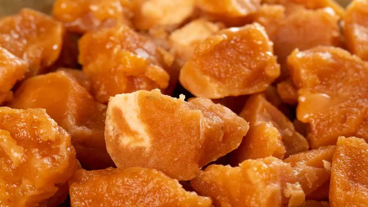 Jaggery Check Real or Fake