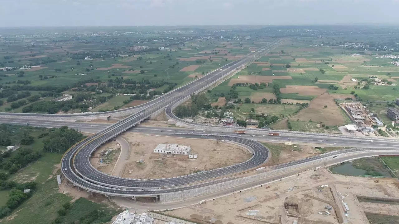 Delhi Mumbai Expressway