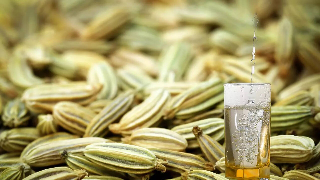 fennel water health benefits in hindiपेट से लेकर दिल के दर्द की समस्या