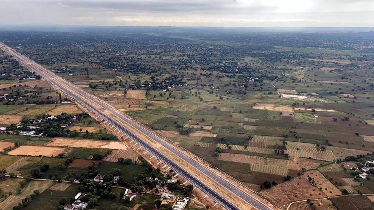 Delhi -Mumbai Expressway