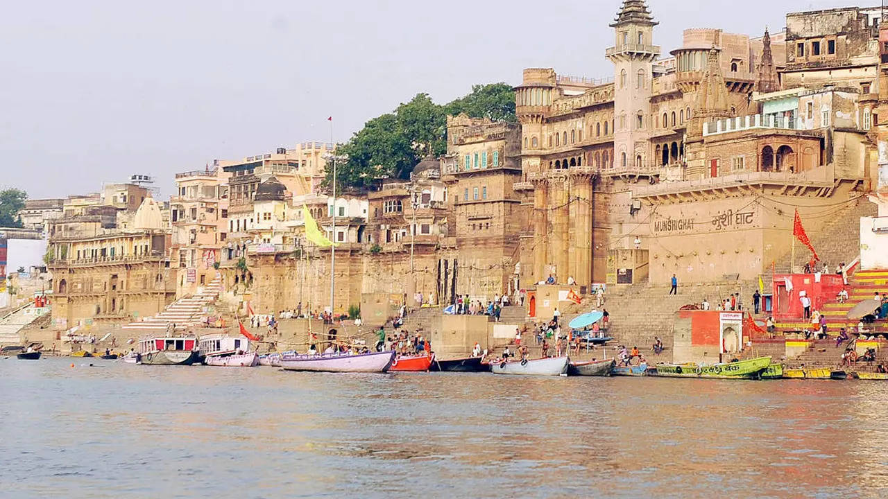 Varanasi: वाराणसी में गंगा की सफाई के लिए जल्द बनेगी रिवर लेबोरेटरी