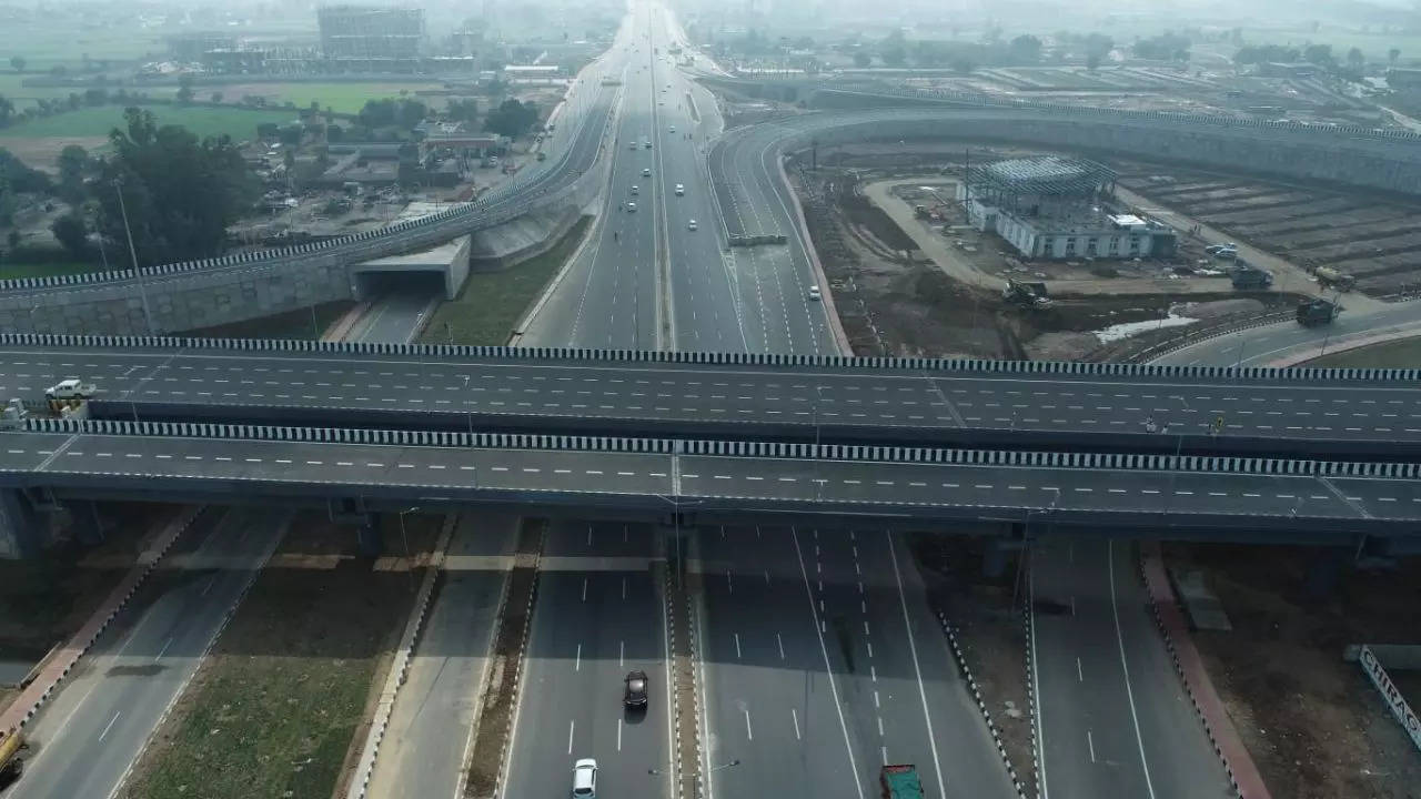 Delhi Mumbai Expressway