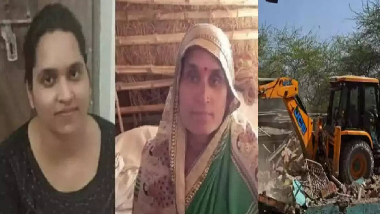 Kanpur Mother Daughter duo Burnt Alive During Demolition drive by Bulldozer- Kanpur: बुलडोजर एक्शन के दौरान जिंदा जल गई मां-बेटी, तमाशबीन बना रहा प्रशासन और लोग; वीडियो वायरल ...