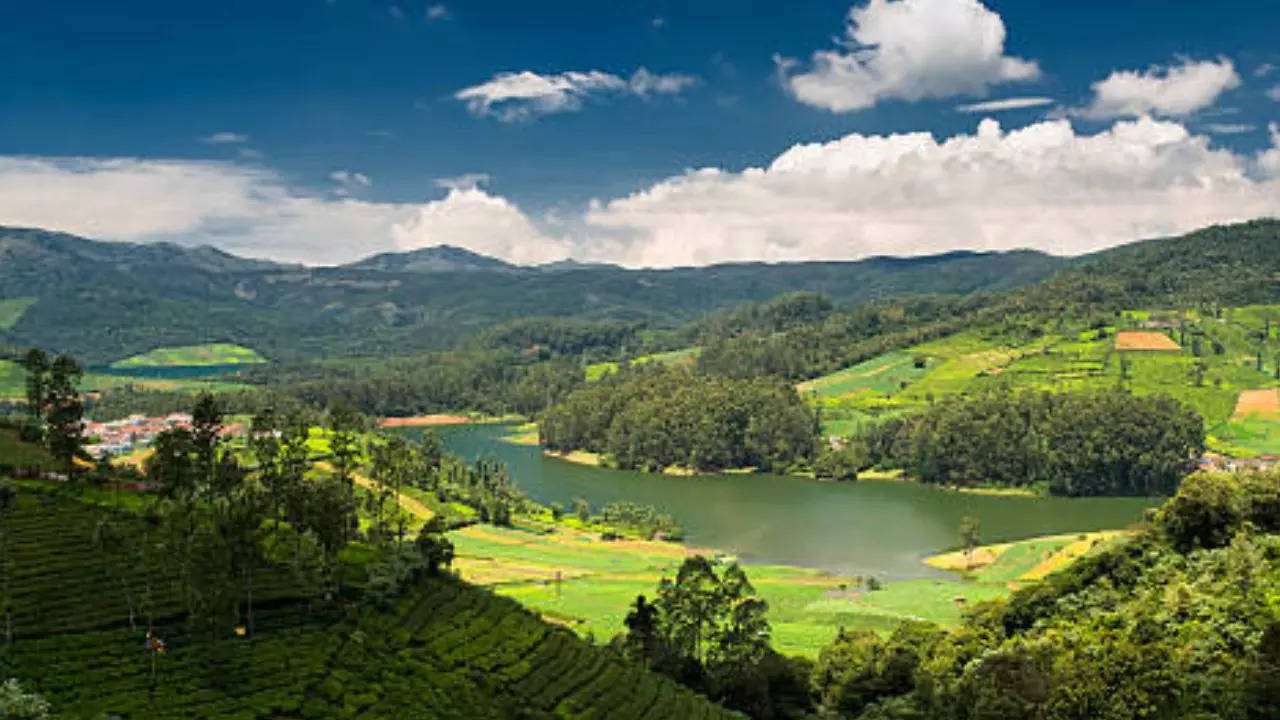 IRCTC TOUR PACKAGE FOR OOTY, MUNNAR