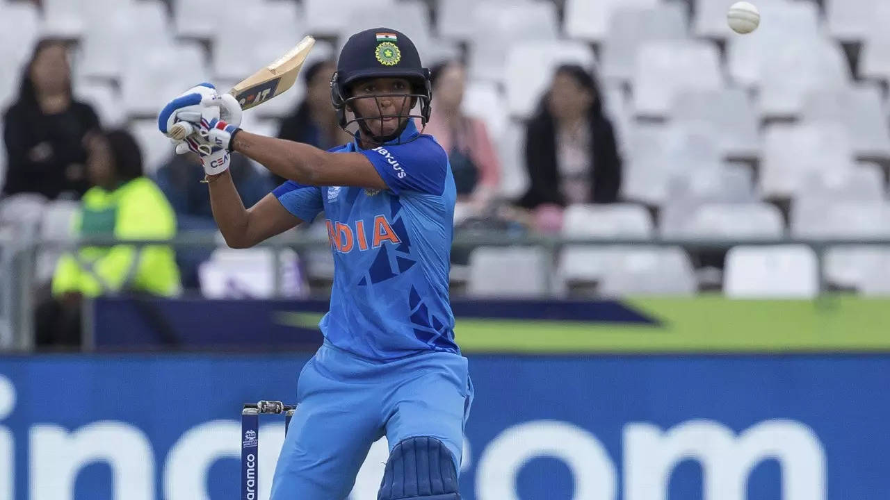 Womens T20 World Cup: आयरलैंड के खिलाफ भारतीय टीम के लिए करो या मरो का मुकाबला, जीत खोलेगी सेमीफाइनल का दरवाजा