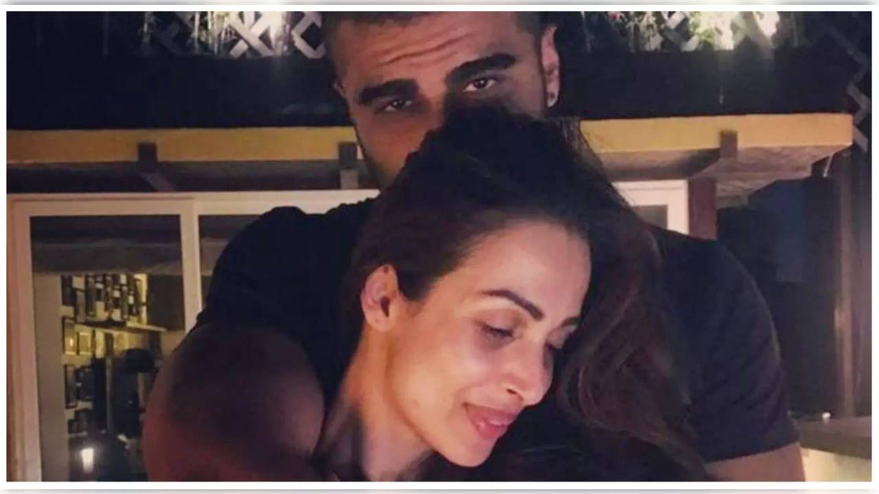 SCOOP: Arjun Kapoor-Malaika Arora शादी के बंधन में बंधने को तैयार, अगले हफ्ते करेंगे सगाई!!