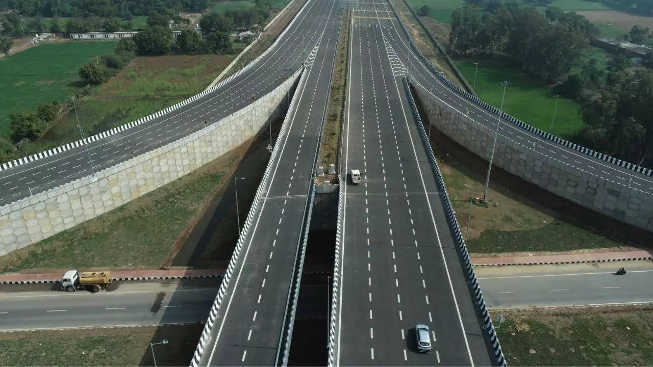 Delhi Mumbai Expressway