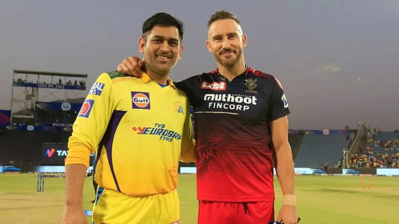 Faf Du Plessis Praises Ms Dhoni Captaincy Said We Learn Lot From Him Under His Leadership In Ipl 6420