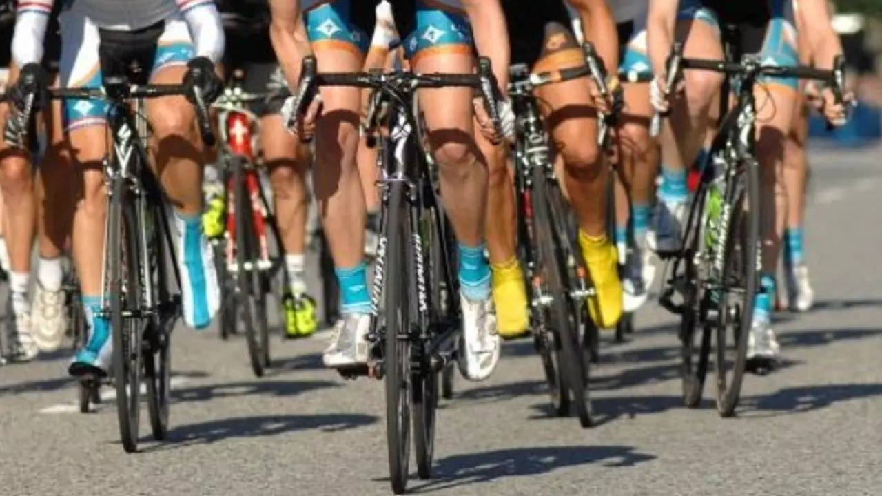 longest cycle race of asia begins from kashmir in india