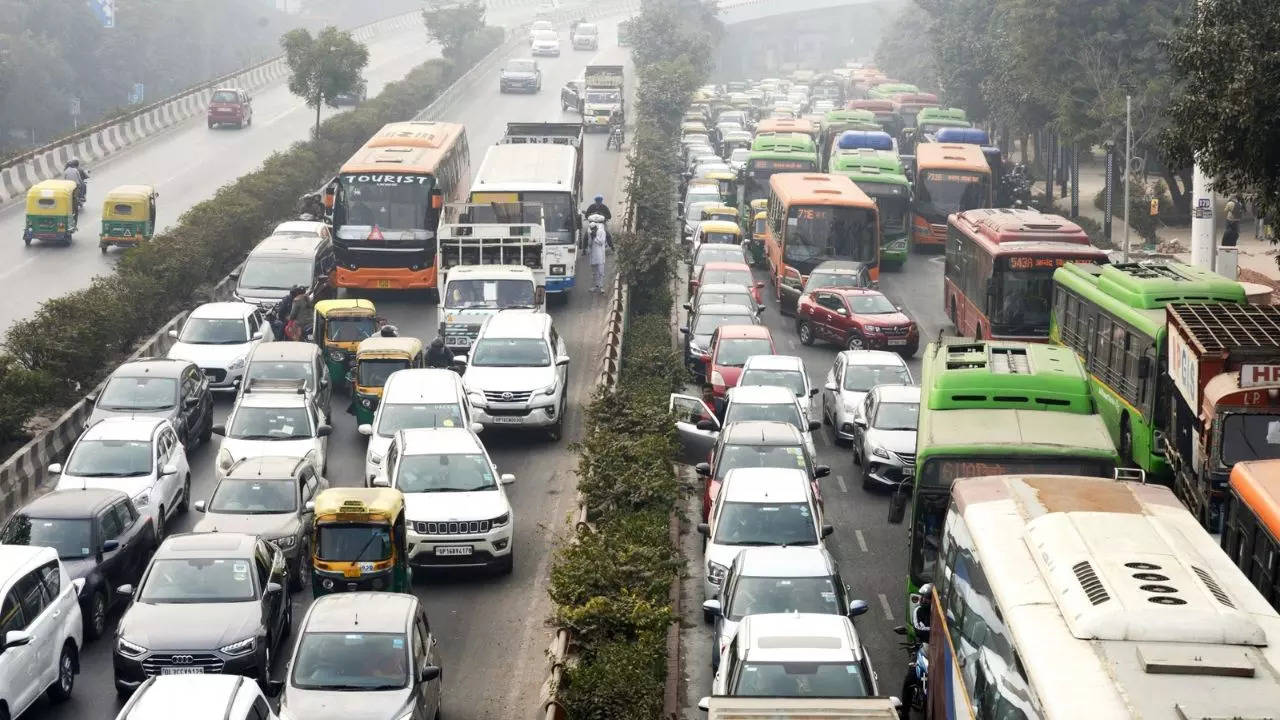 ashram flyover delhi