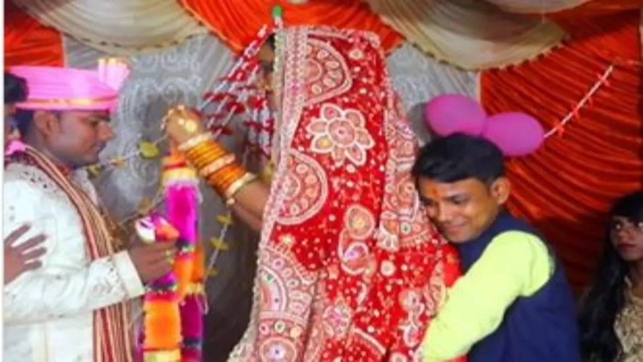 Dulha Dulhan Video