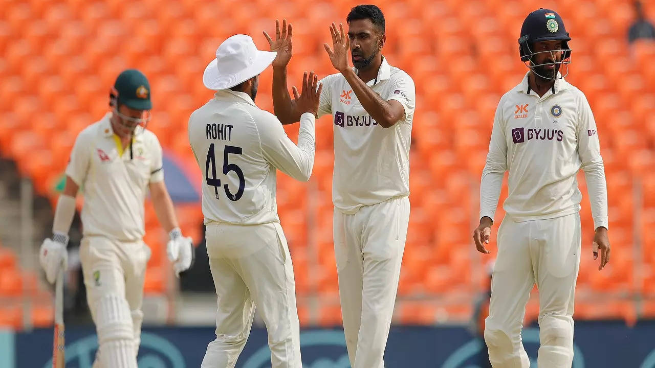 ind vs aus ahmedabad test.