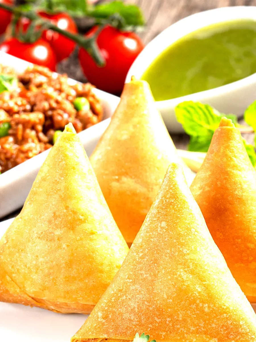 History Of Samosa Samosa Recipe Types Of Samosa Aloo Samosa Samosa Times Now Navbharat 4333