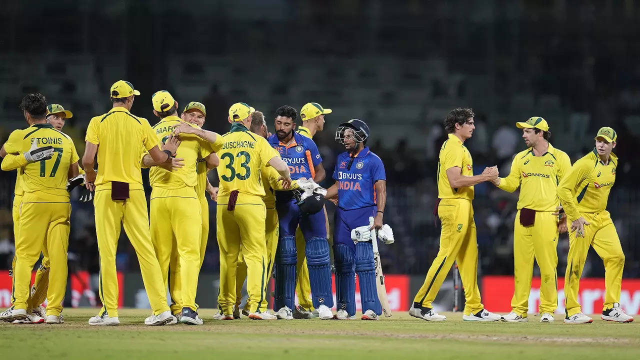 India-vs-Australia-3rd-ODI