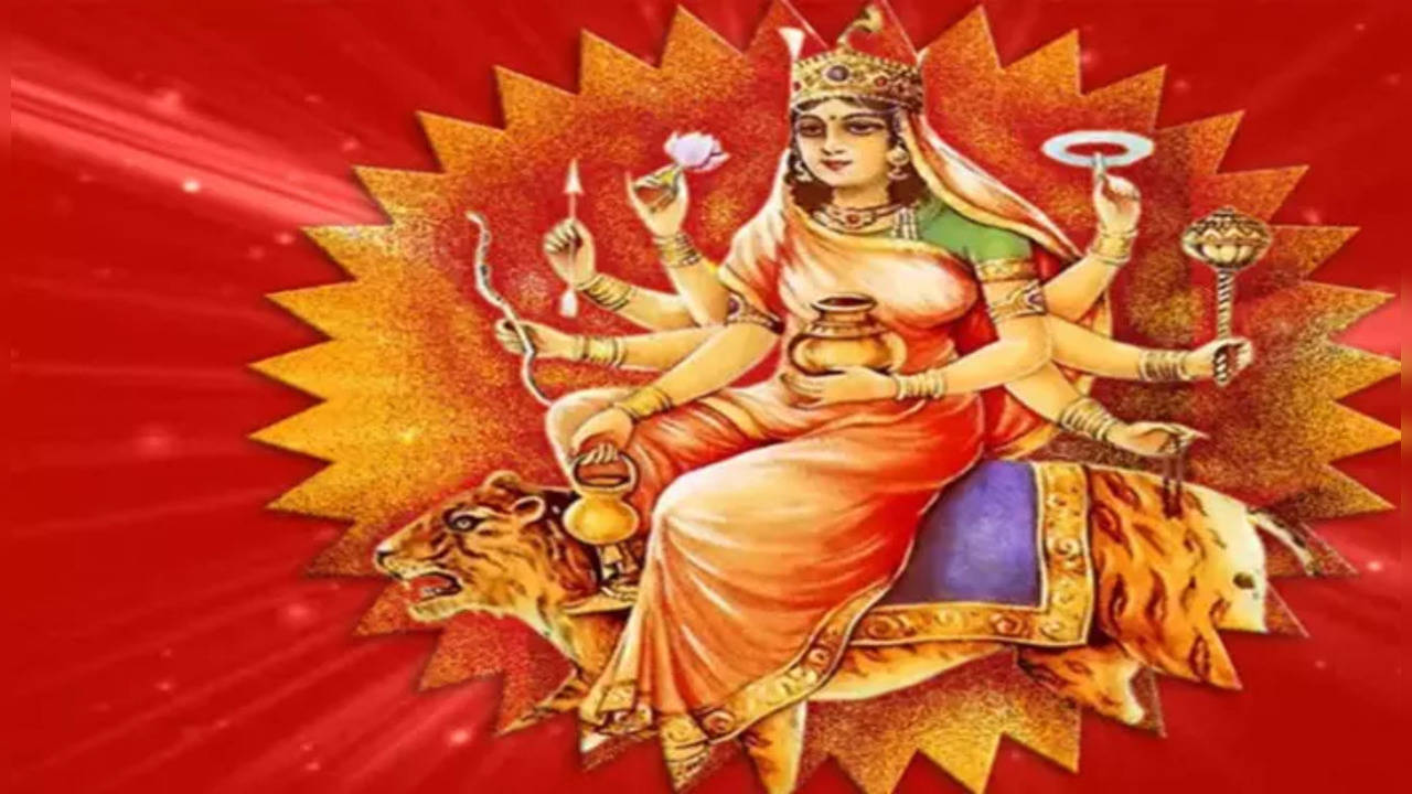 Happy Navratri 2023 Day 3 Hindi Wishes Images: चंद्रघंटा देवी करें कल्याण...., नवरात्रि के तीसरे दिन करीबियों को भेजें ये मैसेज, कोट्स और शायरी