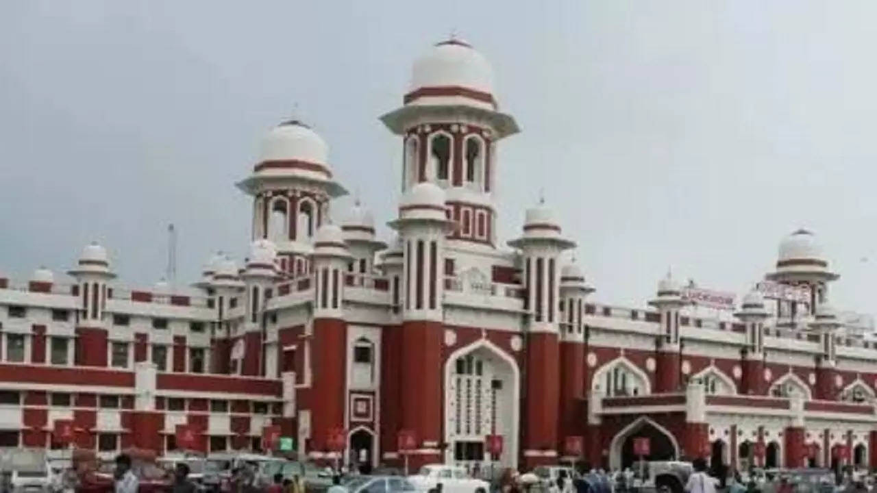 Charbagh railway station