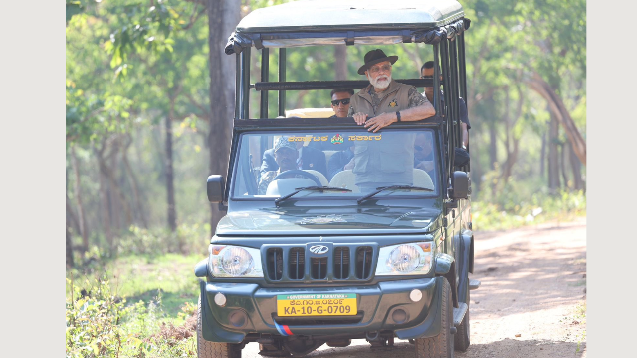 Project Tiger PM Modi On Mahindra Bolero Camper