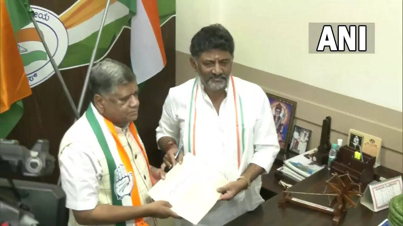 Jagdish Shettar joins Congress