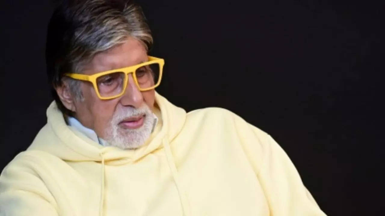 Amitabh Bachachan Request To Twitter Owner Elon Musk