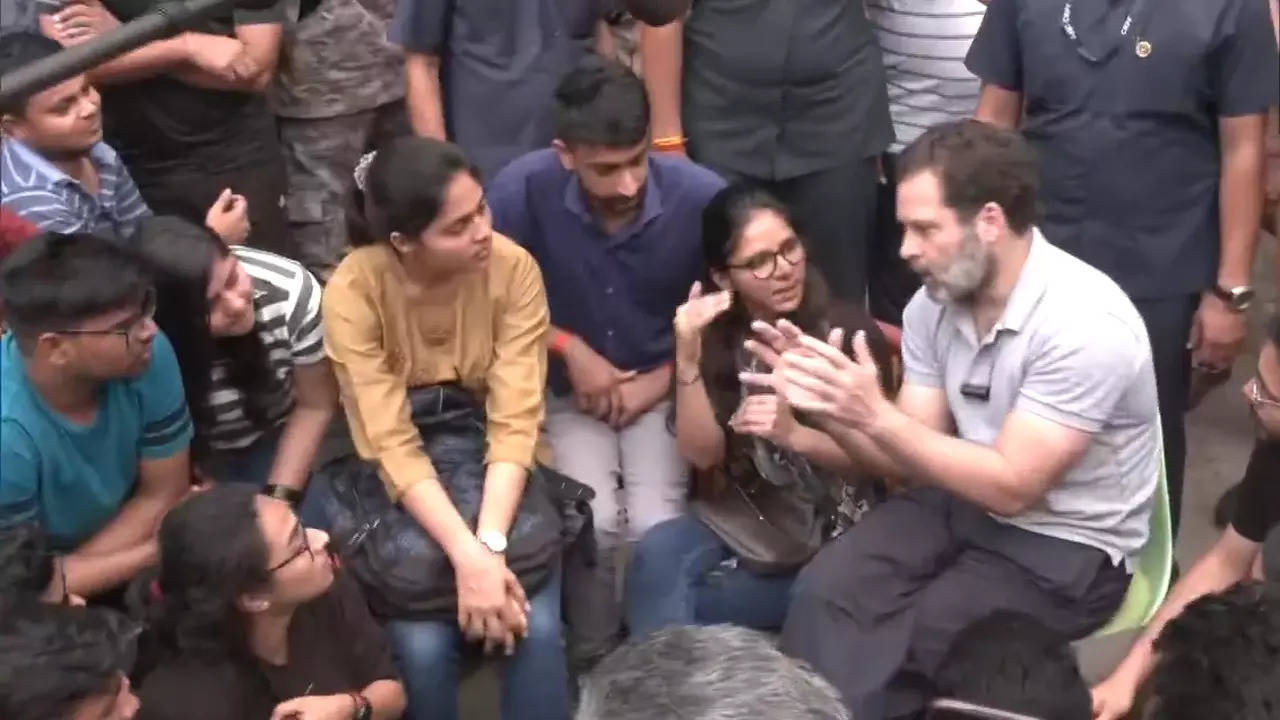 Rahul Gandhi in Mukherjee Nagar, Rahul Gandhi among UPSC students