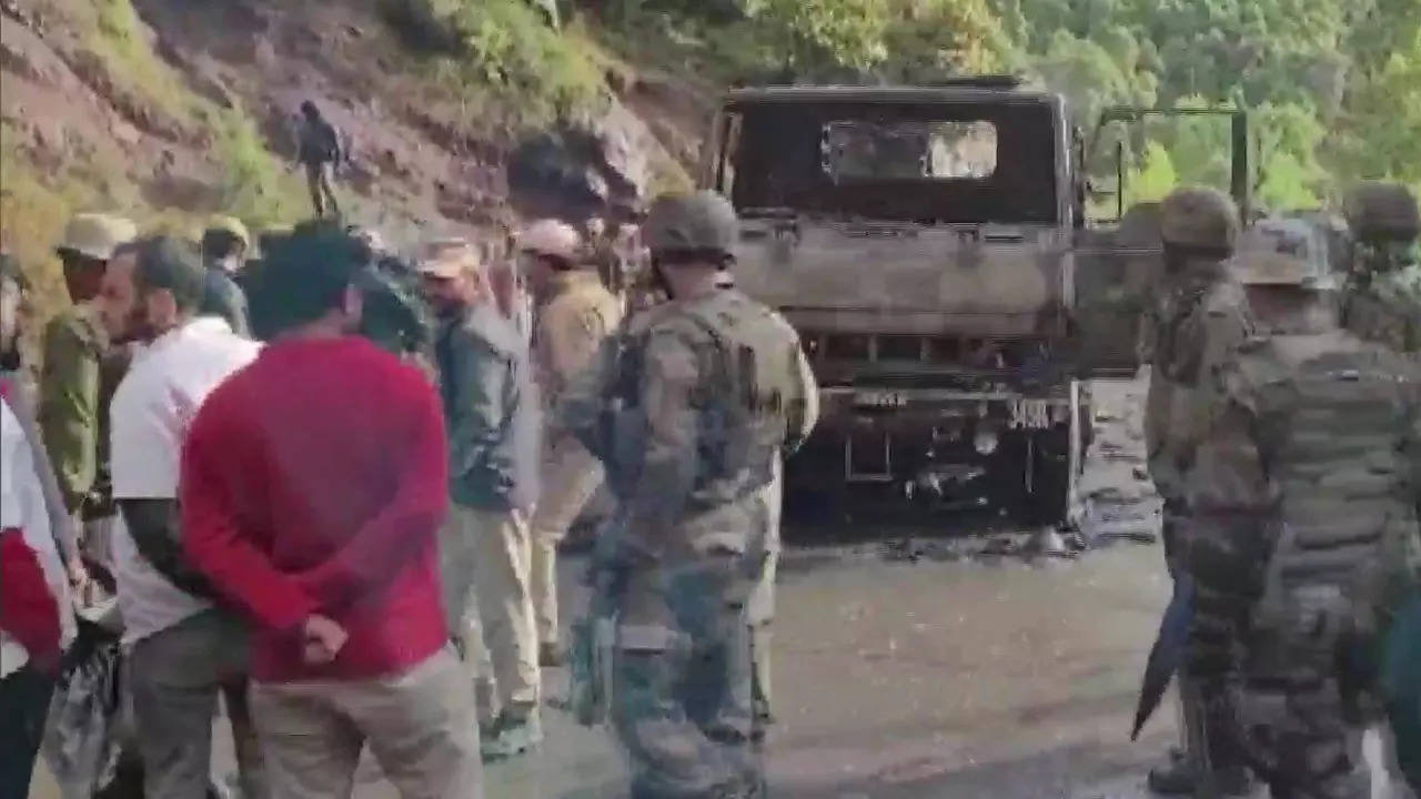 terrorist attack on army vehicle, terrorist attack in poonch, terrorist J&K