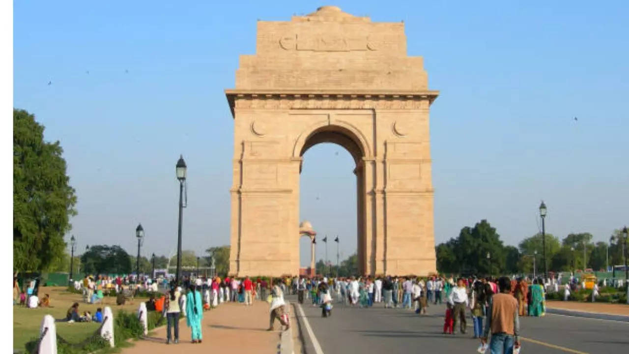 India Gate, Tourist Places in Delhi, Tourist Places in Uttar Pradesh