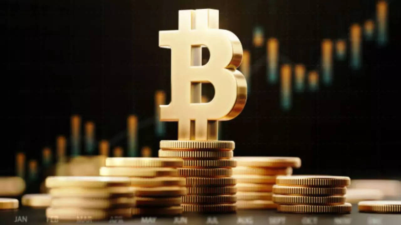 Bitcoin may touch 1 lakh dollar