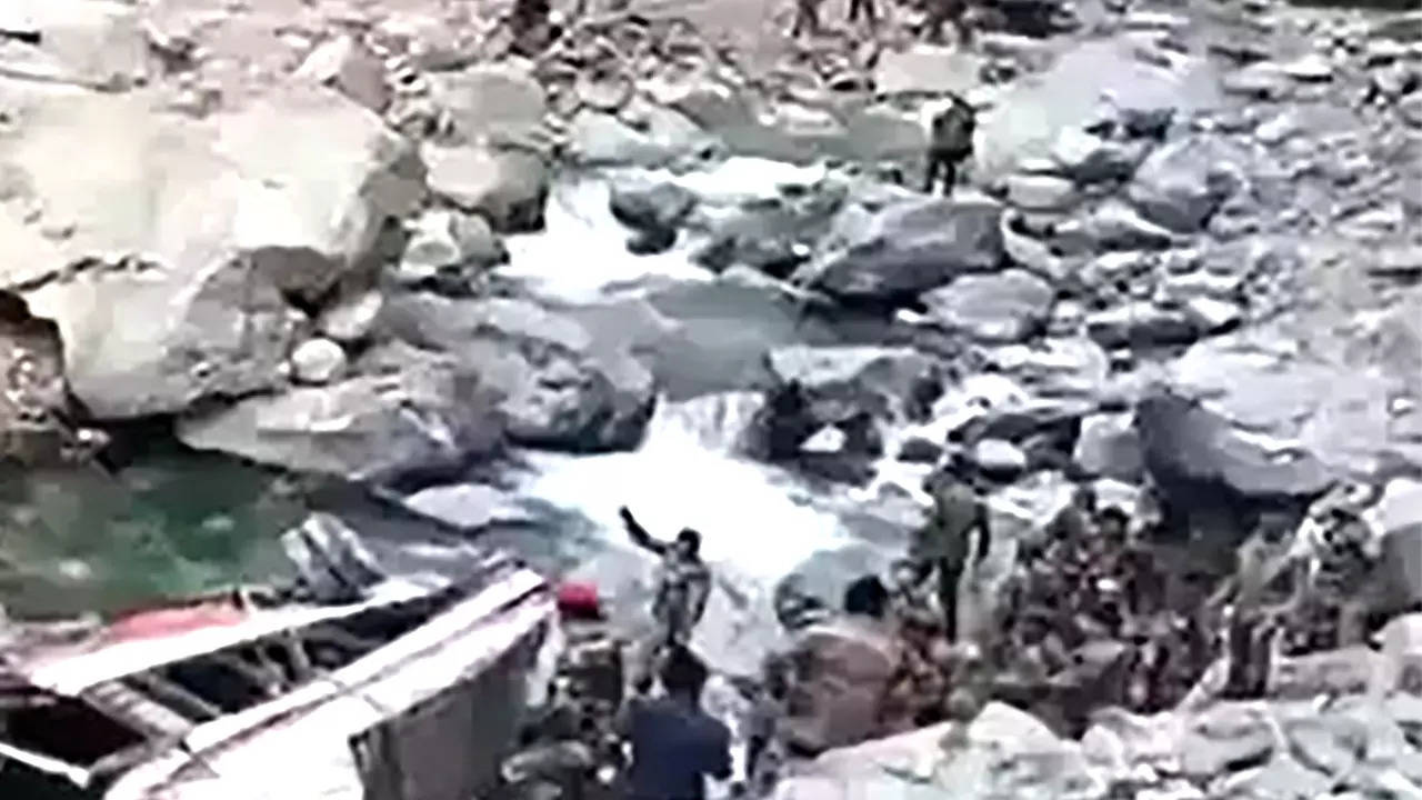 J&K Army vehicle Accident