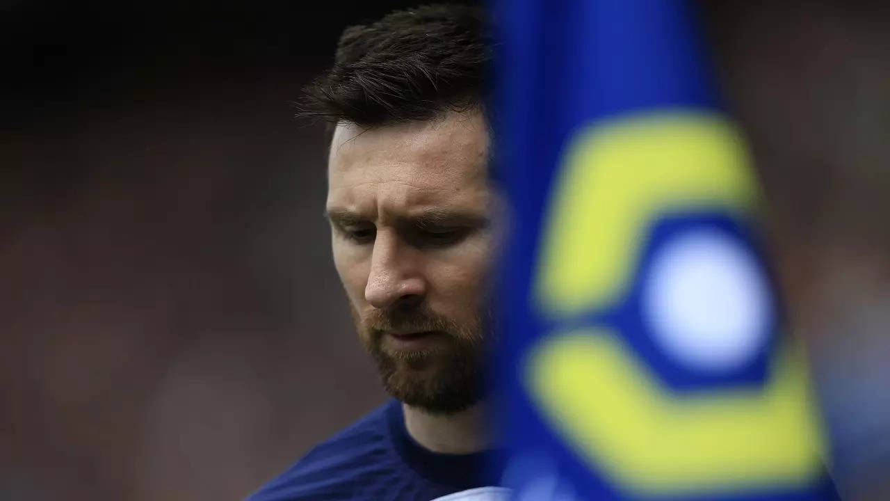 Lionel Messi suspended by PSG for travelling to Saudi Arabia