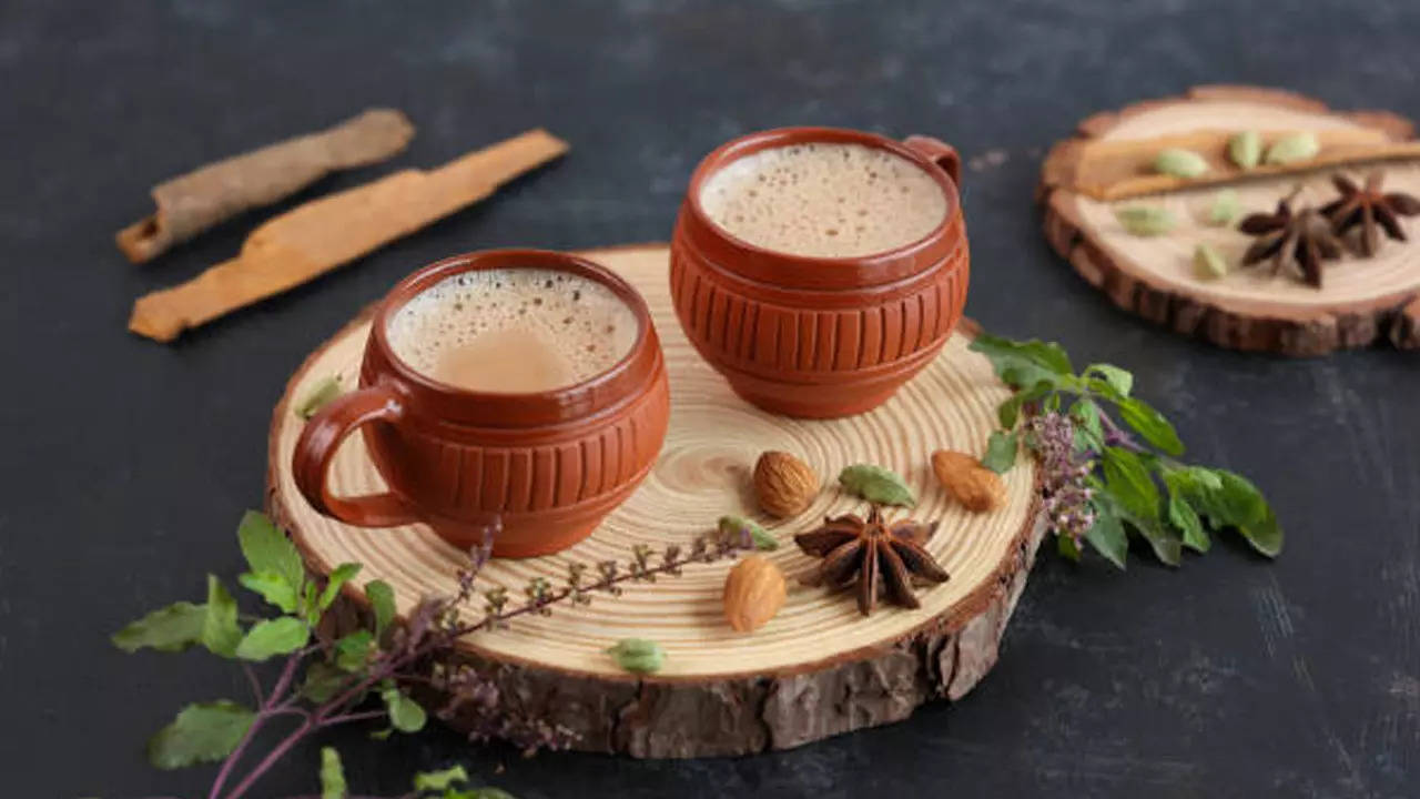 Shayari on chai (Istock)